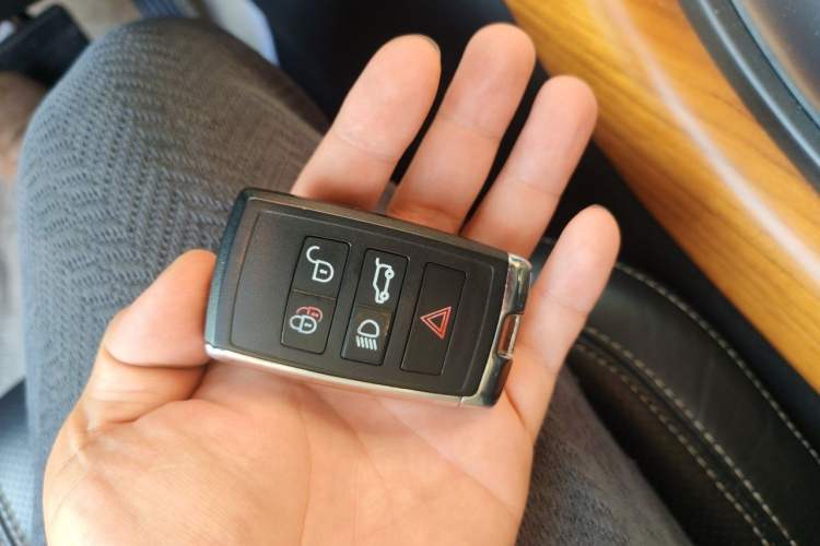 Used Land Rover Range Sport 2012 5.0 SC V8 HSE Vehicle Key