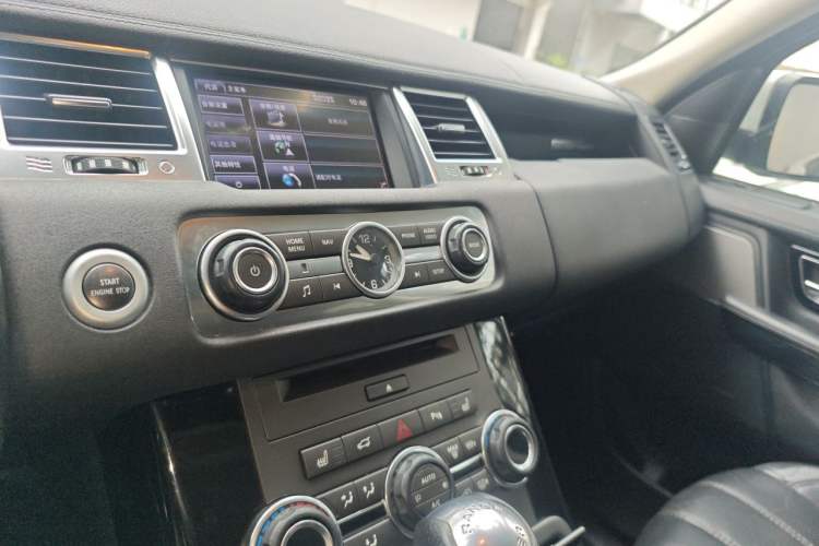 Used Land Rover Range Sport 2012 3.0 TDV6 HSE Diesel Edition Audio And AC Panel