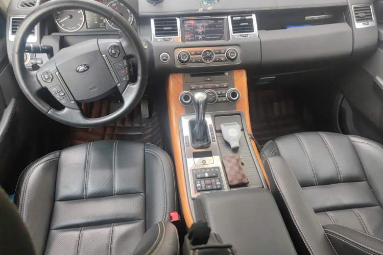 Used Land Rover Range Sport  Center Console