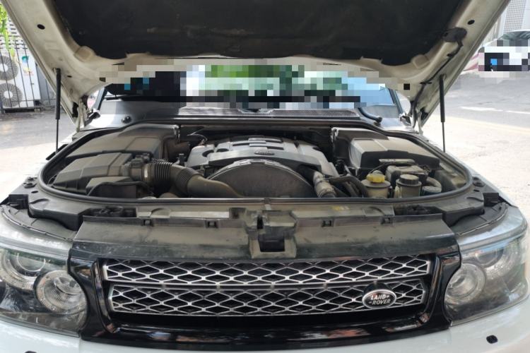 Used Land Rover Range Sport 2012 3.0 TDV6 HSE Diesel Edition Engine Bay