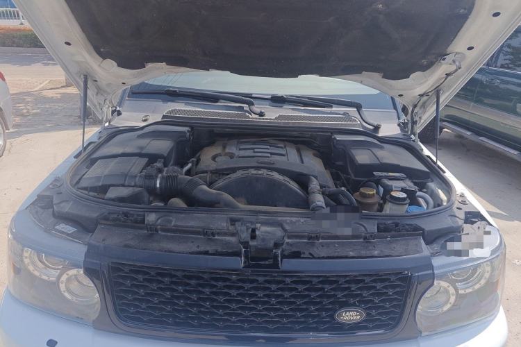Used Land Rover Range Sport 2012 3.0 TDV6 HSE Diesel Edition Engine Bay