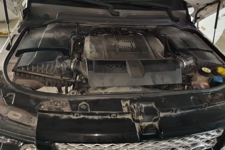 Used Land Rover Range Sport 2012 5.0 NA V8 HSE Engine Bay