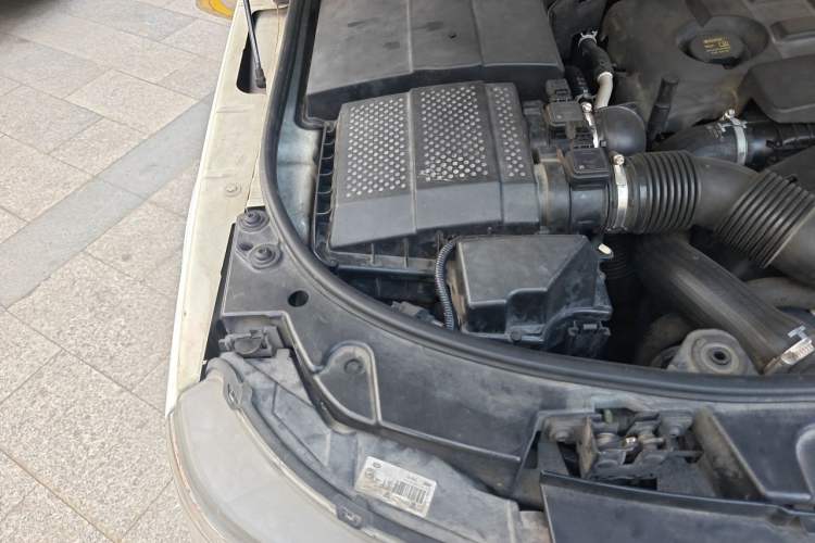Used Land Rover Range Sport 2012 3.0 TDV6 HSE Diesel Edition Engine Bay Right