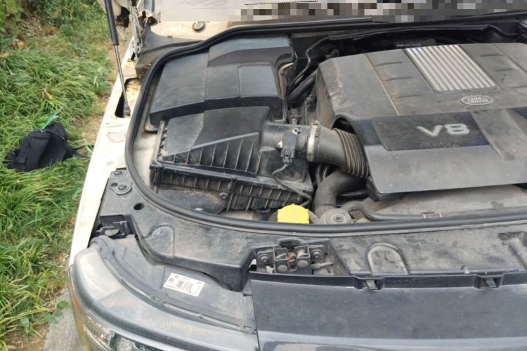 Used Land Rover Range Sport 2012 5.0 SC V8 HSE Engine Bay Right