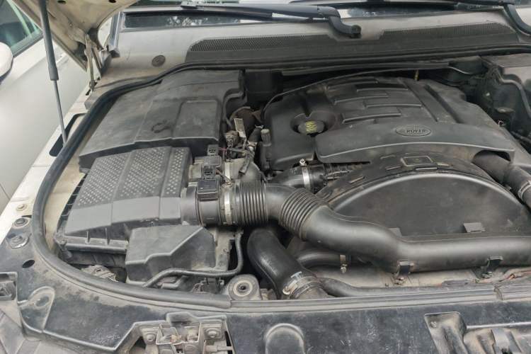 Used Land Rover Range Sport 2012 3.0 TDV6 HSE Diesel Edition Engine Bay Right