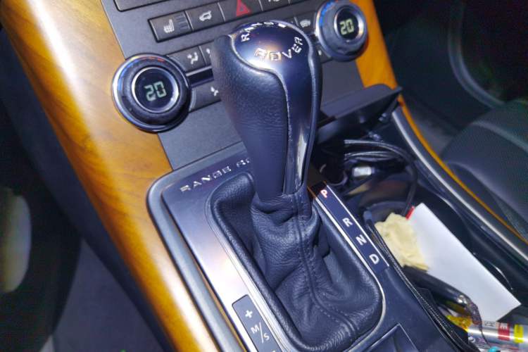 Used Land Rover Range Sport 2012 5.0 NA V8 HSE Gear Lever