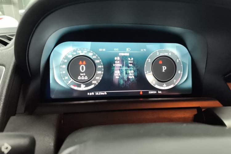 Used Land Rover Range Sport 2012 3.0 TDV6 HSE Diesel Edition Instrument Cluster