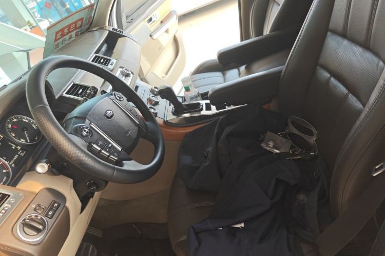 Used Land Rover Range Sport 2012 5.0 SC V8 HSE Left Front Seat
