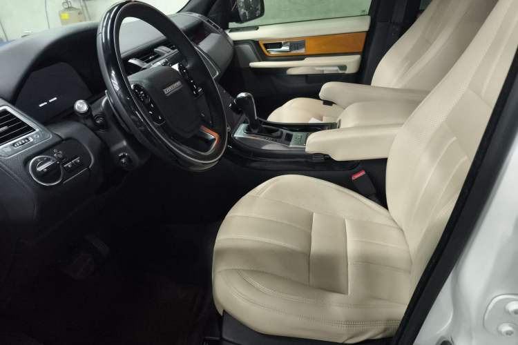 Used Land Rover Range Sport 2012 3.0 TDV6 HSE Diesel Edition Left Front Seat