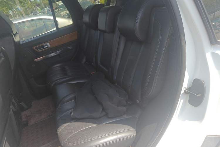 Used Land Rover Range Sport 2012 3.0 TDV6 HSE Diesel Edition Left Rear Seat