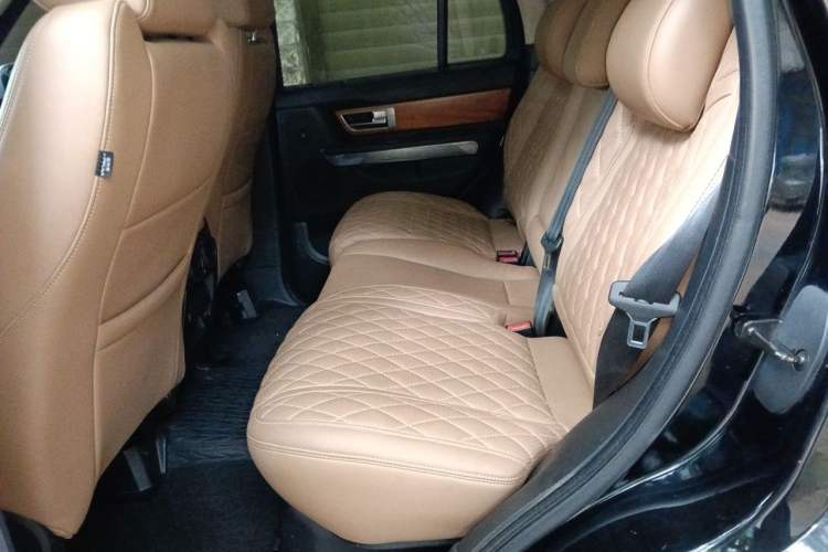 Used Land Rover Range Sport 2012 3.0 TDV6 HSE Diesel Edition Left Rear Seat