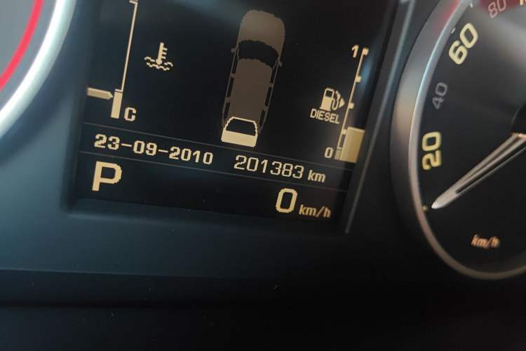Used Land Rover Range Sport 2012 3.0 TDV6 HSE Diesel Edition Odometer Close Up