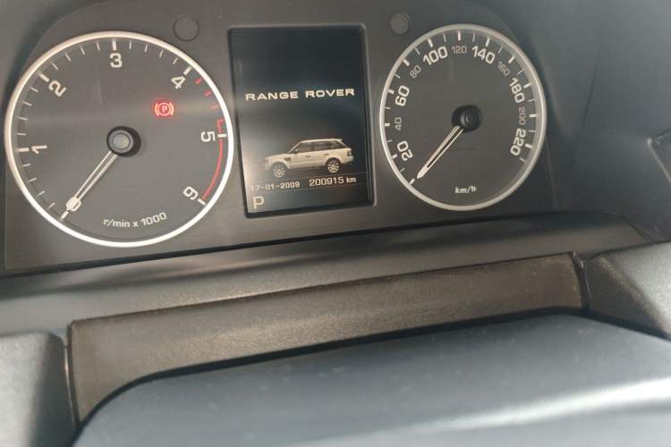 Used Land Rover Range Sport 2012 3.0 TDV6 HSE Diesel Edition Odometer Close Up