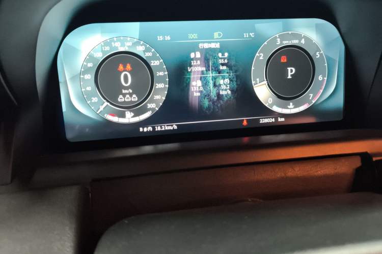 Used Land Rover Range Sport 2012 3.0 TDV6 HSE Diesel Edition Odometer Close Up
