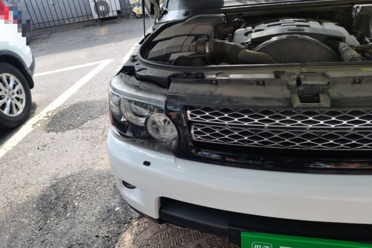 Used Land Rover Range Sport 2012 3.0 TDV6 HSE Diesel Edition Right Front Headlight
