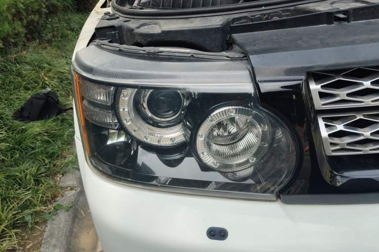 Used Land Rover Range Sport 2012 5.0 SC V8 HSE Right Front Headlight