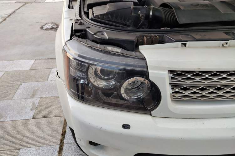 Used Land Rover Range Sport 2012 5.0 NA V8 HSE Right Front Headlight
