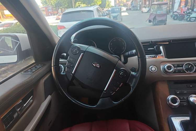 Used Land Rover Range Sport 2012 3.0 TDV6 HSE Diesel Edition Steering Wheel