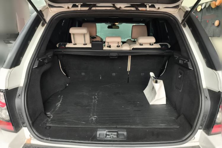 Used Land Rover Range Sport 2012 3.0 TDV6 HSE Diesel Edition Trunk