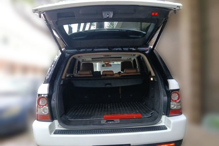 Used Land Rover Range Sport 2012 3.0 TDV6 HSE Diesel Edition Trunk