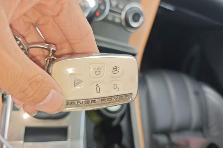 Used Land Rover Range Sport 2012 5.0 SC V8 HSE Vehicle Key