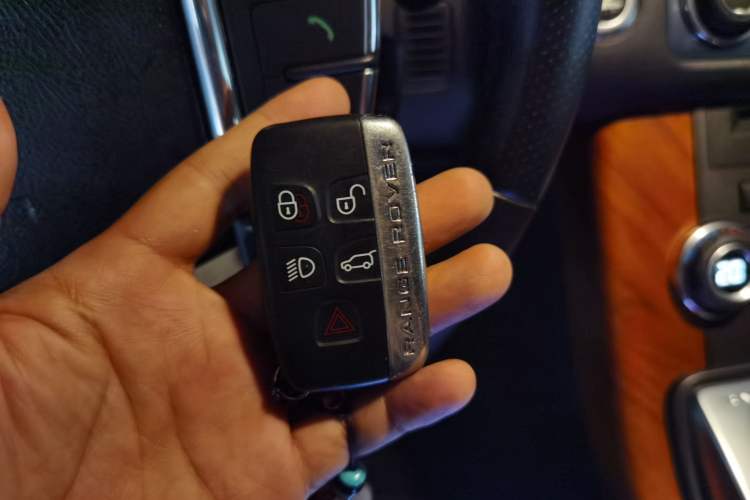 Used Land Rover Range Sport 2012 5.0 NA V8 HSE Vehicle Key