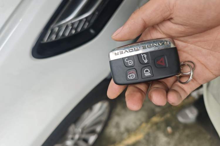 Used Land Rover Range Sport 2012 3.0 TDV6 HSE Diesel Edition Vehicle Key