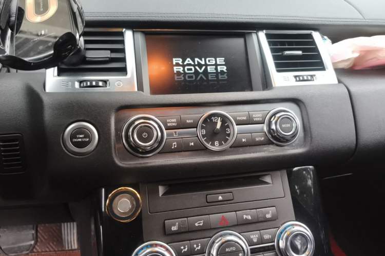 Used Land Rover Range Sport 2013 3.0 TDV6 Black Label Limited Edition Audio And AC Panel