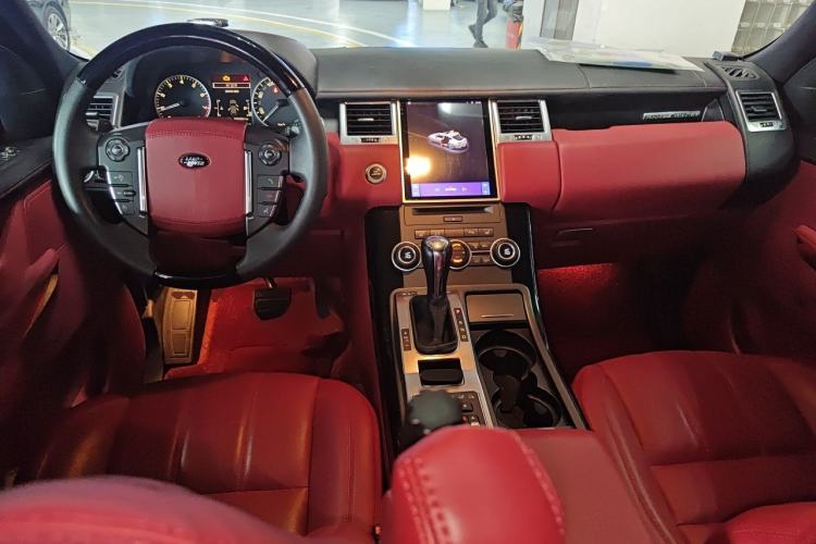 Used Land Rover Range Sport 2013 5.0 NA V8 HSE Center Console