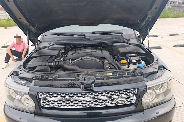 Used Land Rover Range Sport 2013 3.0 TDV6 Diesel Edition Engine Bay