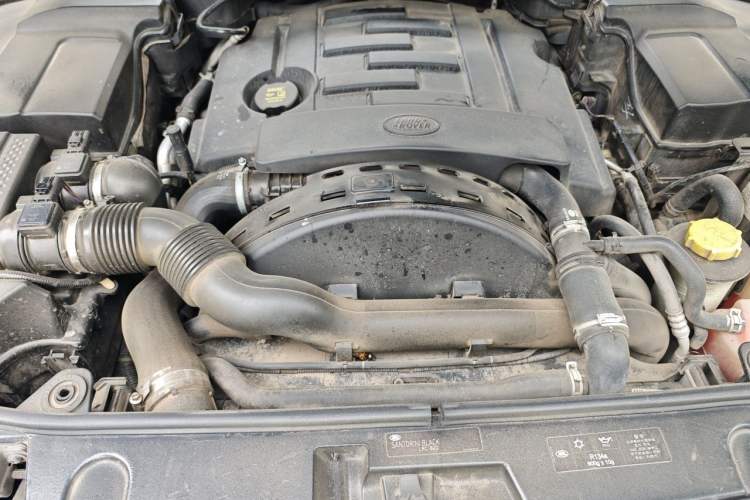 Used Land Rover Range Sport 2013 3.0 TDV6 Diesel Edition Engine Bay