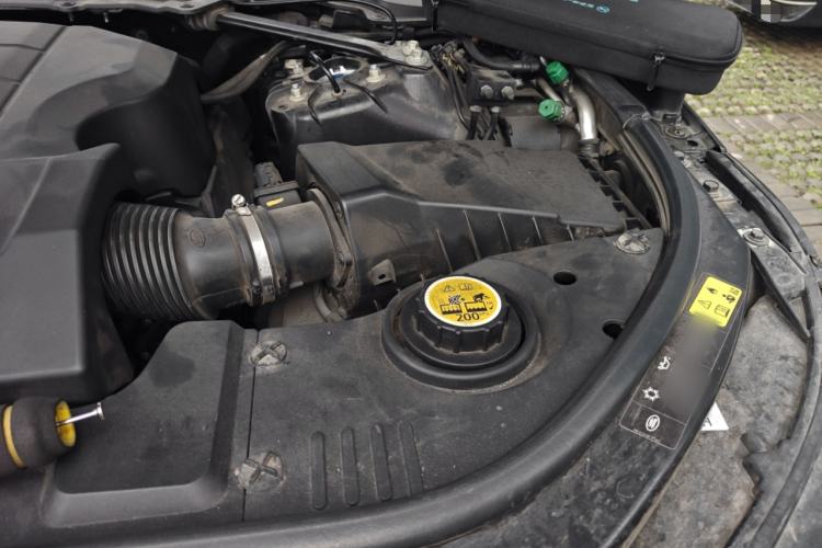 Used Land Rover Range Sport 2013 3.0 V6 U.S. Specification Engine Bay Left