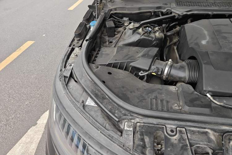 Used Land Rover Range Sport 2013 3.0 V6 U.S. Specification Engine Bay Right