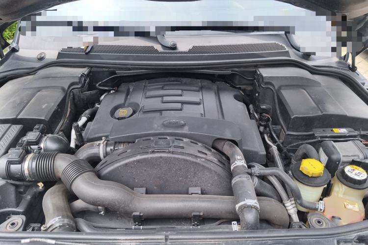 Used Land Rover Range Sport 2013 3.0 TDV6 Diesel Edition Engine Bay