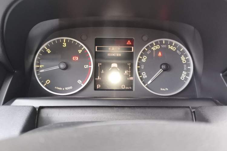 Used Land Rover Range Sport 2013 3.0 TDV6 Black Label Limited Edition Instrument Cluster