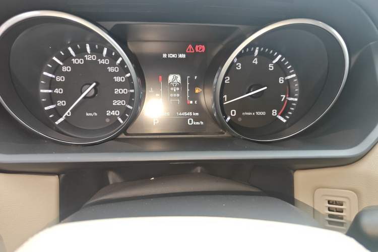 Used Land Rover Range Sport 2013 3.0 V6 U.S. Specification Instrument Cluster