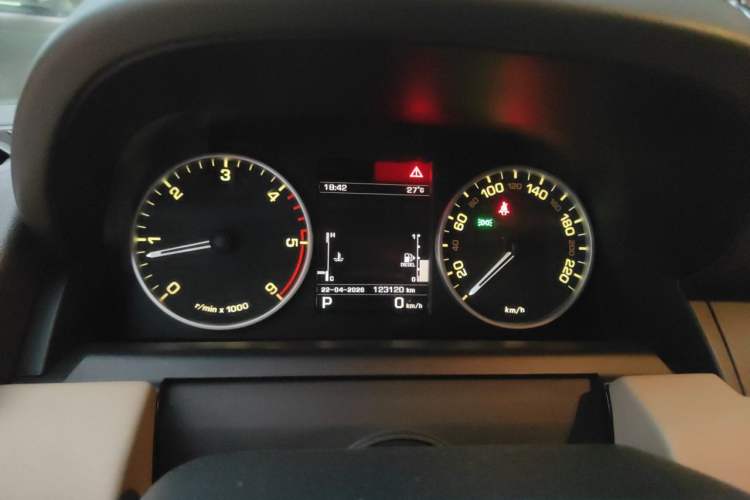Used Land Rover Range Sport 2013 3.0 TDV6 Diesel Edition Instrument Cluster