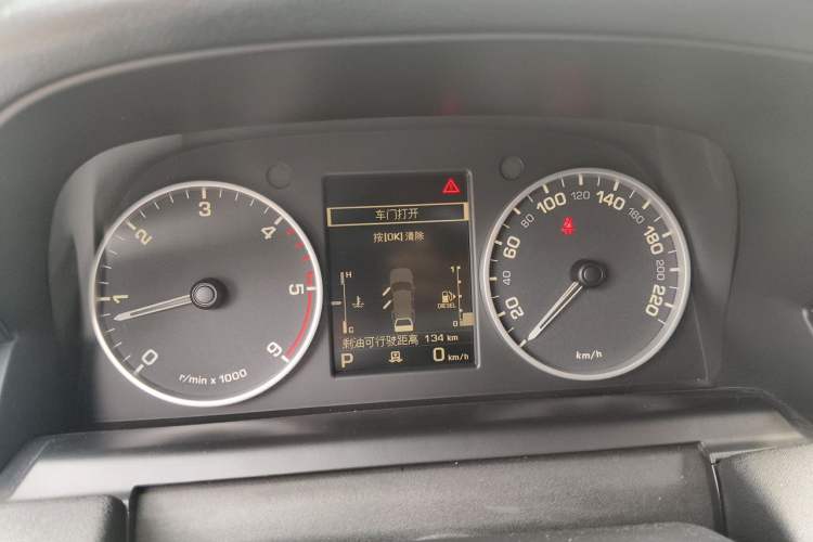 Used Land Rover Range Sport 2013 3.0 TDV6 Diesel Edition Instrument Cluster