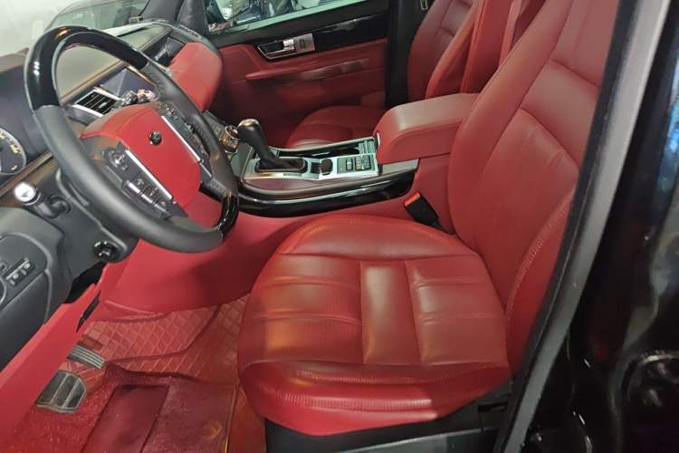 Used Land Rover Range Sport 2013 5.0 NA V8 HSE Left Front Seat