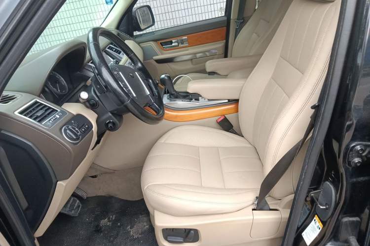 Used Land Rover Range Sport 2013 3.0 TDV6 Diesel Edition Left Front Seat