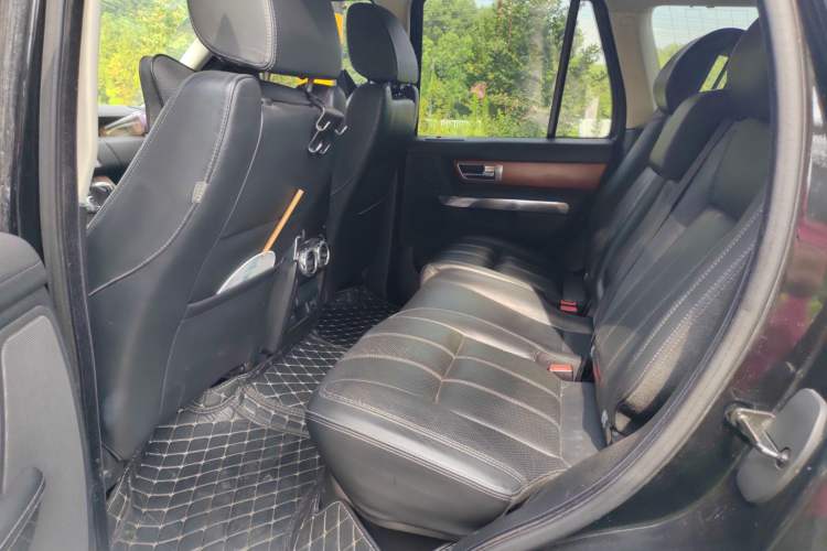 Used Land Rover Range Sport 2013 3.0 TDV6 Diesel Edition Left Rear Seat