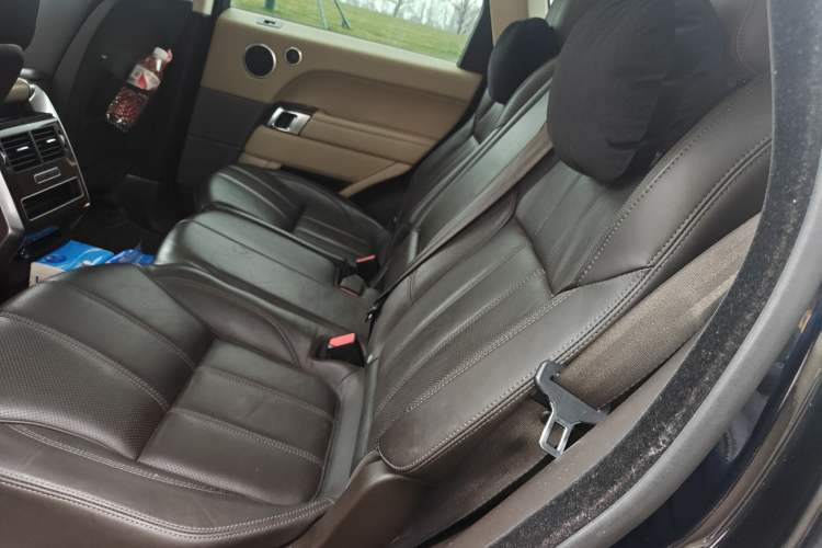 Used Land Rover Range Sport 2013 3.0 V6 U.S. Specification Left Rear Seat