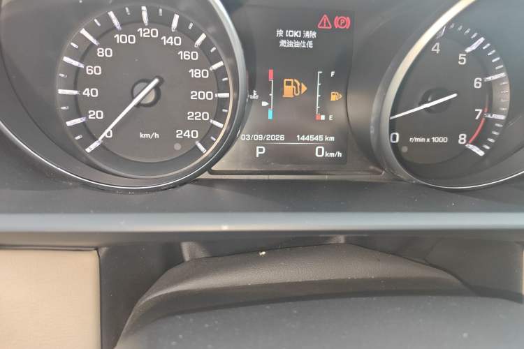 Used Land Rover Range Sport 2013 3.0 V6 U.S. Specification Odometer Close Up