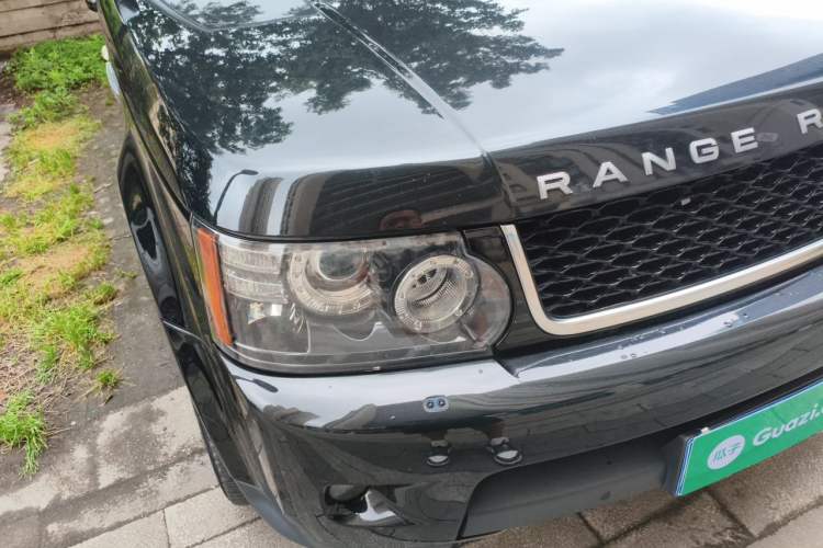 Used Land Rover Range Sport 2013 3.0 TDV6 Black Label Limited Edition Right Front Headlight
