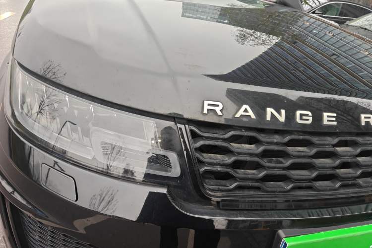Used Land Rover Range Sport 2013 3.0 V6 U.S. Specification Right Front Headlight