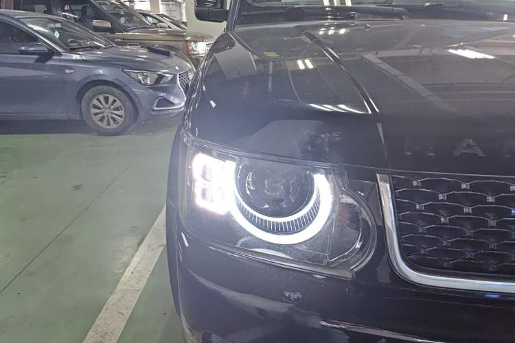 Used Land Rover Range Sport 2013 5.0 NA V8 HSE Right Front Headlight