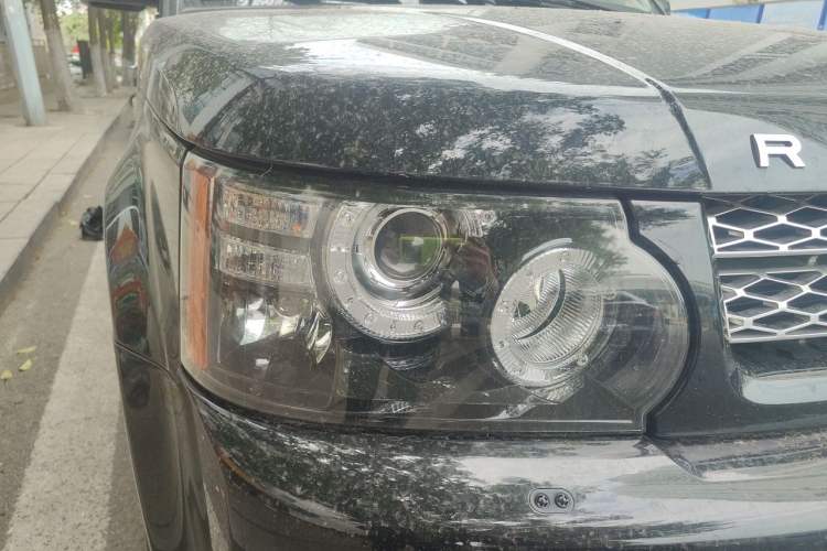 Used Land Rover Range Sport 2013 3.0 TDV6 Diesel Edition Right Front Headlight
