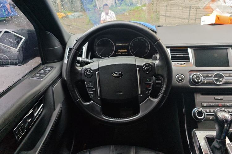 Used Land Rover Range Sport 2013 3.0 TDV6 Diesel Edition Steering Wheel
