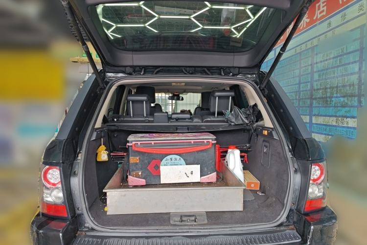 Used Land Rover Range Sport 2013 3.0 TDV6 Diesel Edition Trunk