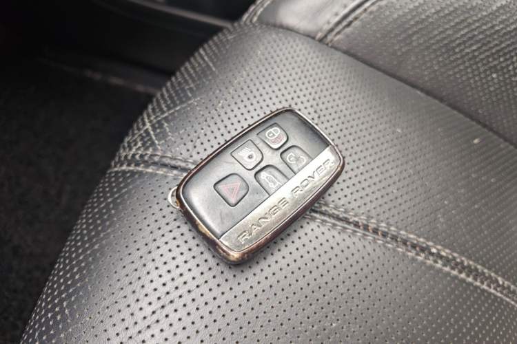 Used Land Rover Range Sport 2013 3.0 TDV6 Diesel Edition Vehicle Key